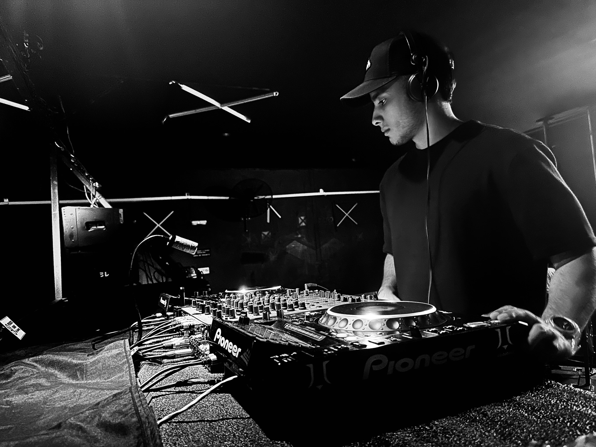 ZAG - Deep & Hypnotic Techno DJ